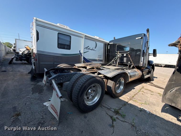 image for item YA4194 2023 Kenworth T880 semi truck