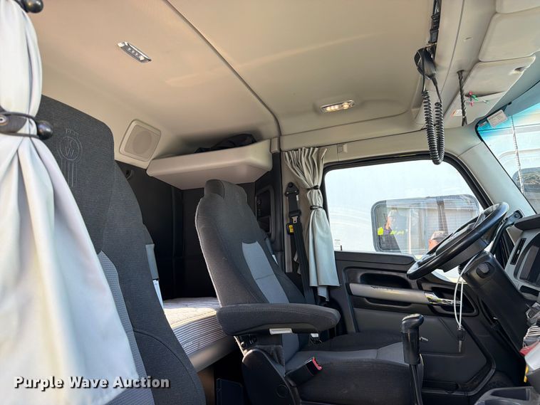image for item YA4194 2023 Kenworth T880 semi truck