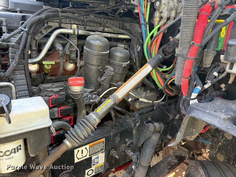 image for item YA4194 2023 Kenworth T880 semi truck