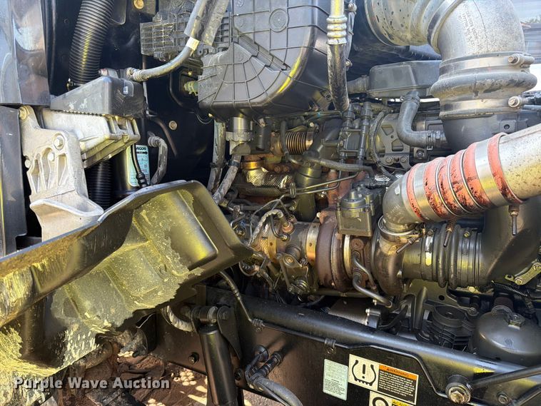 image for item YA4194 2023 Kenworth T880 semi truck