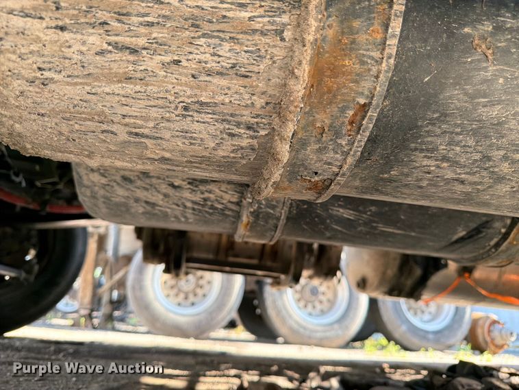 image for item YA4194 2023 Kenworth T880 semi truck