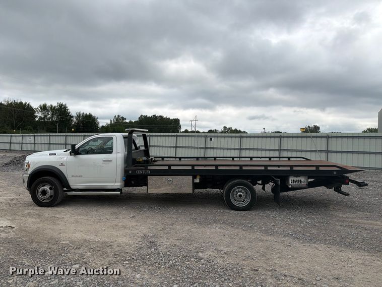 image for item YA4225 2019 RAM 5500HD rollback truck