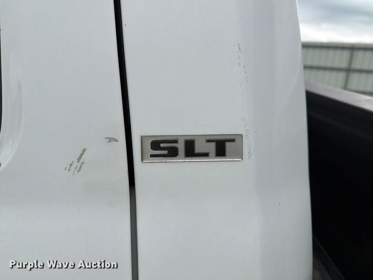 image for item YA4225 2019 RAM 5500HD rollback truck