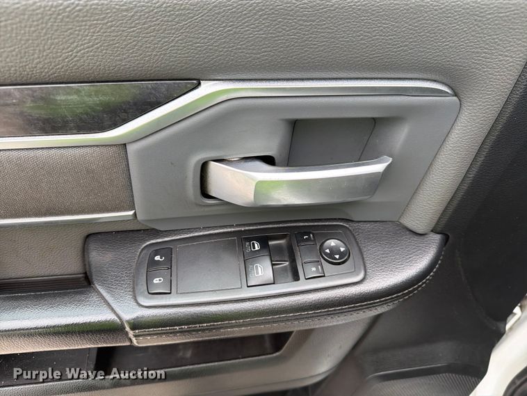 image for item YA4225 2019 RAM 5500HD rollback truck