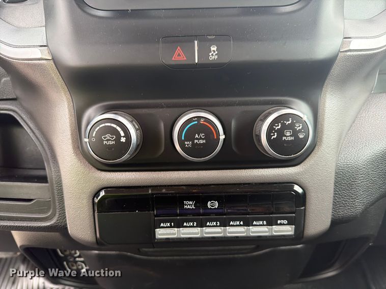 image for item YA4225 2019 RAM 5500HD rollback truck