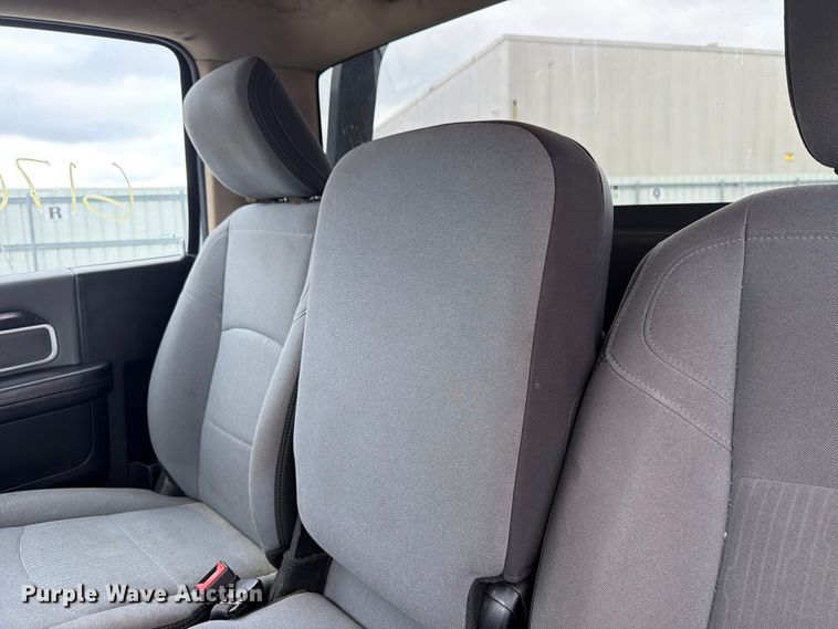 image for item YA4225 2019 RAM 5500HD rollback truck