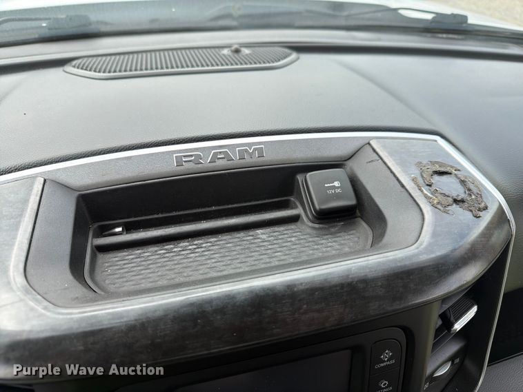 image for item YA4225 2019 RAM 5500HD rollback truck