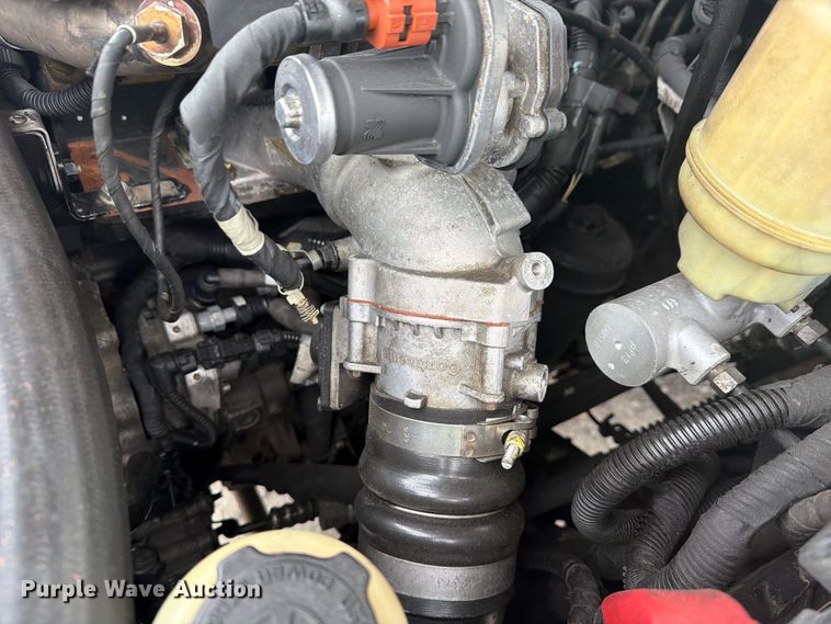 image for item YA4225 2019 RAM 5500HD rollback truck