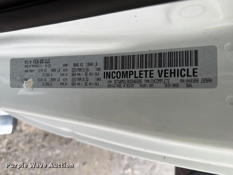image for item YA4225 2019 RAM 5500HD rollback truck