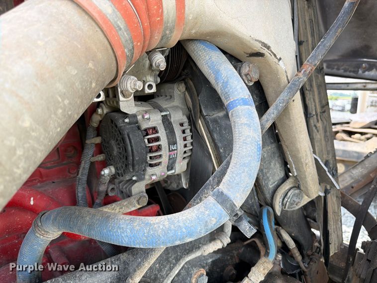 image for item YA4243 2016 Kenworth T8 Series semi truck