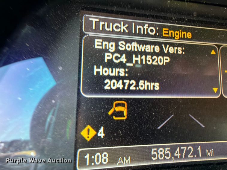 image for item YA4246 2020 Peterbilt 579 semi truck