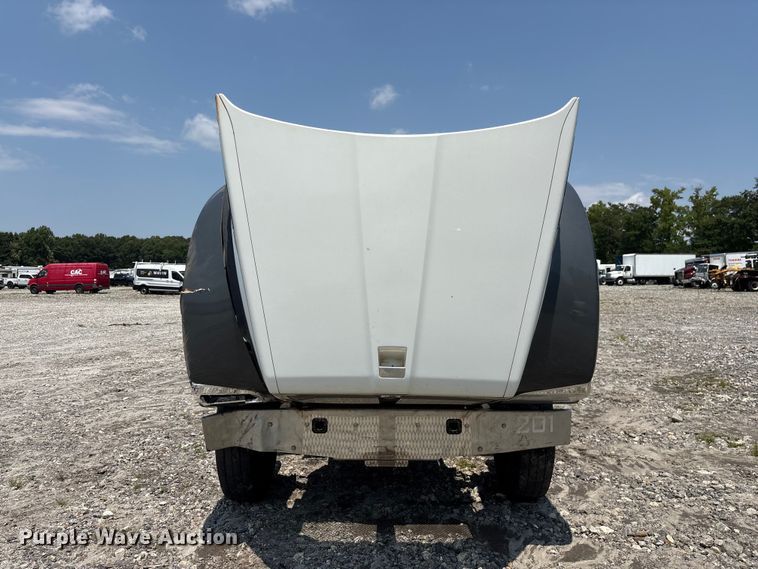 image for item YA4304 2021 Kenworth T880 semi truck