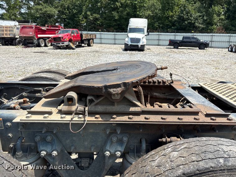 image for item YA4304 2021 Kenworth T880 semi truck