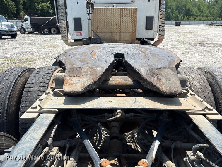 image for item YA4304 2021 Kenworth T880 semi truck