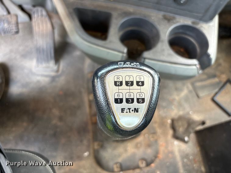 image for item YA4304 2021 Kenworth T880 semi truck