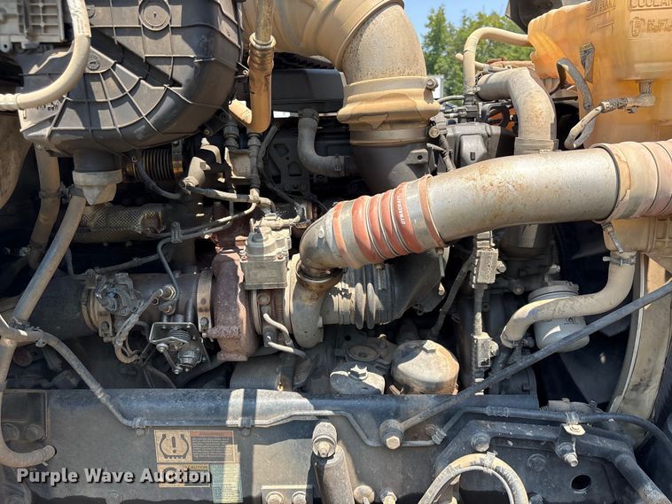 image for item YA4304 2021 Kenworth T880 semi truck
