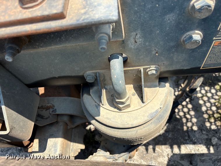 image for item YA4304 2021 Kenworth T880 semi truck