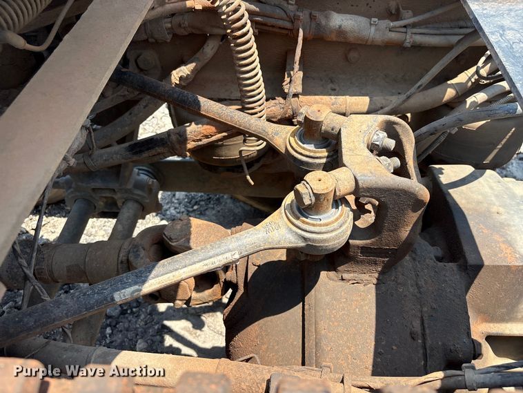image for item YA4304 2021 Kenworth T880 semi truck