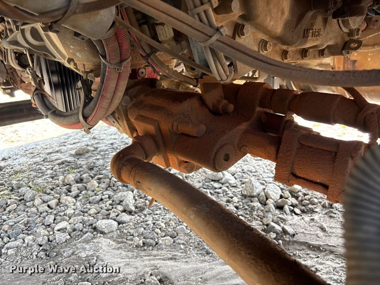 image for item YA4304 2021 Kenworth T880 semi truck