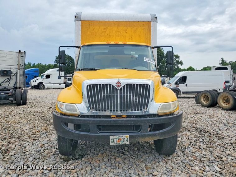 image for item YA4307 2019 International 4300 box truck