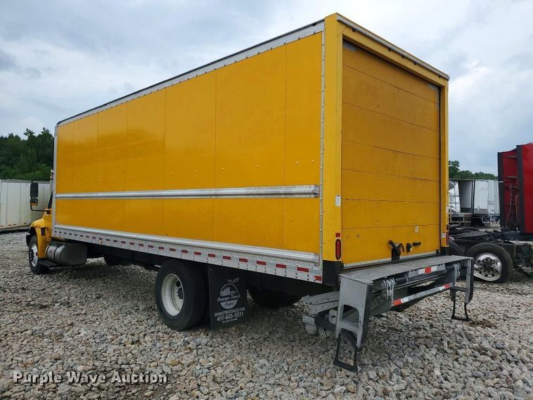 image for item YA4307 2019 International 4300 box truck