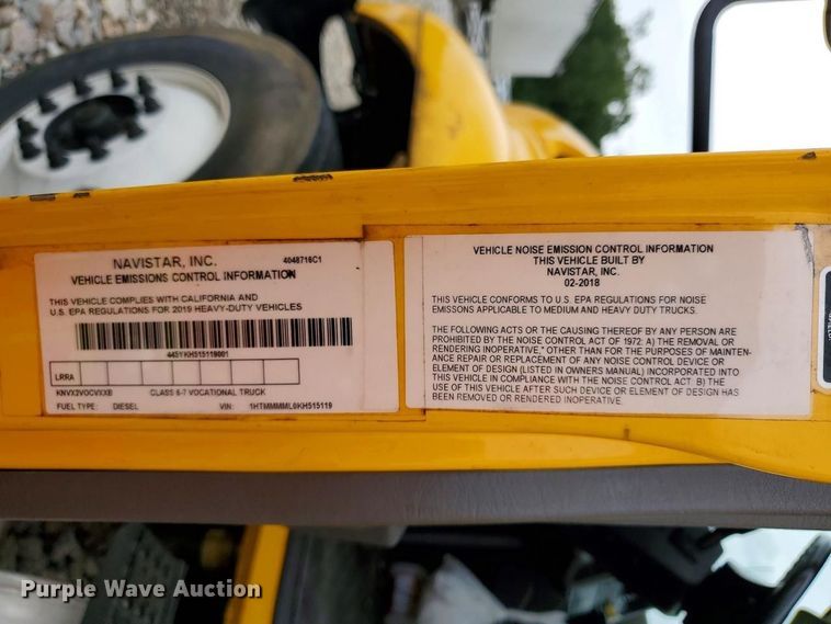image for item YA4307 2019 International 4300 box truck