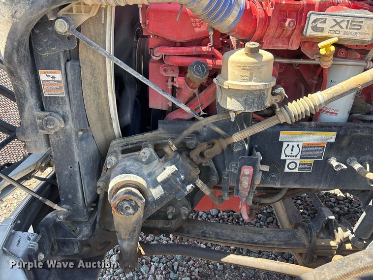 image for item YA4312 2020 Peterbilt 579 semi truck
