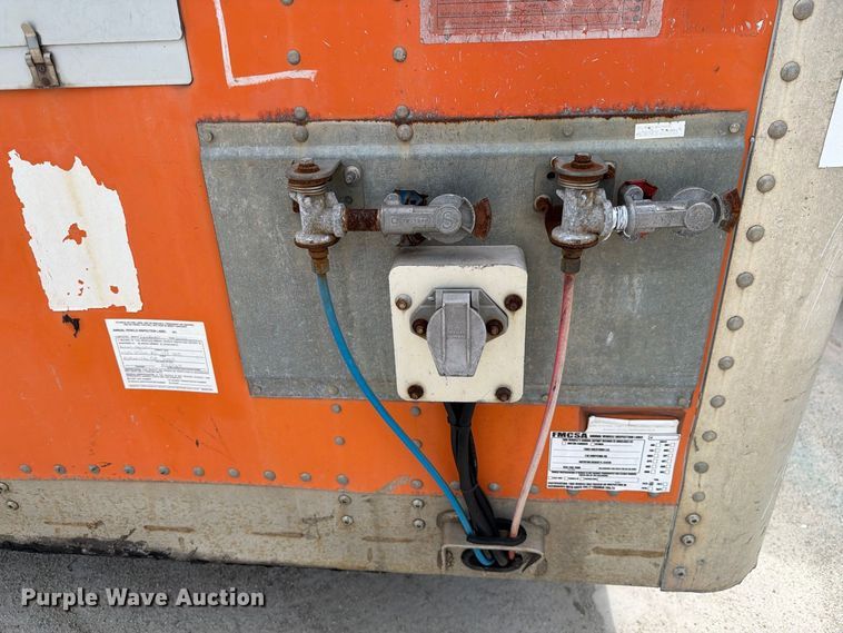 image for item YA4328 2012 Wabash DVHDHPC dry van trailer