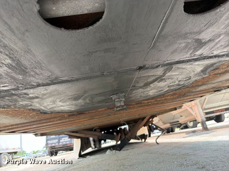 image for item YA4328 2012 Wabash DVHDHPC dry van trailer