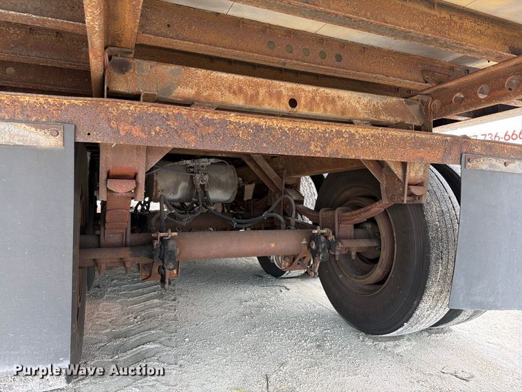 image for item YA4328 2012 Wabash DVHDHPC dry van trailer