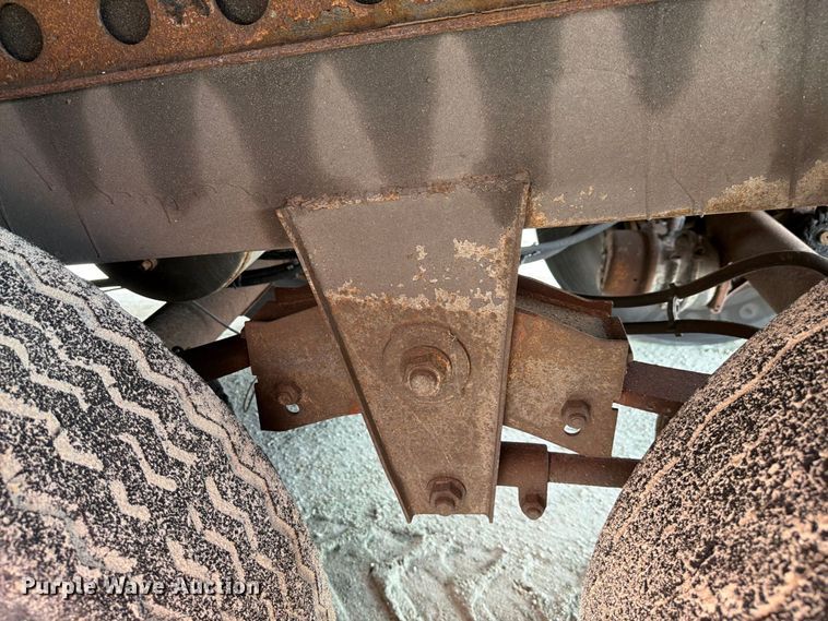 image for item YA4328 2012 Wabash DVHDHPC dry van trailer