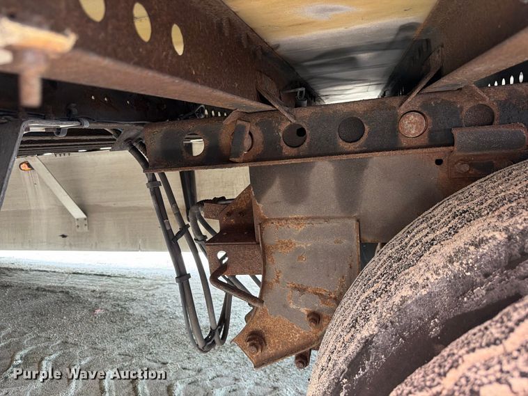 image for item YA4328 2012 Wabash DVHDHPC dry van trailer
