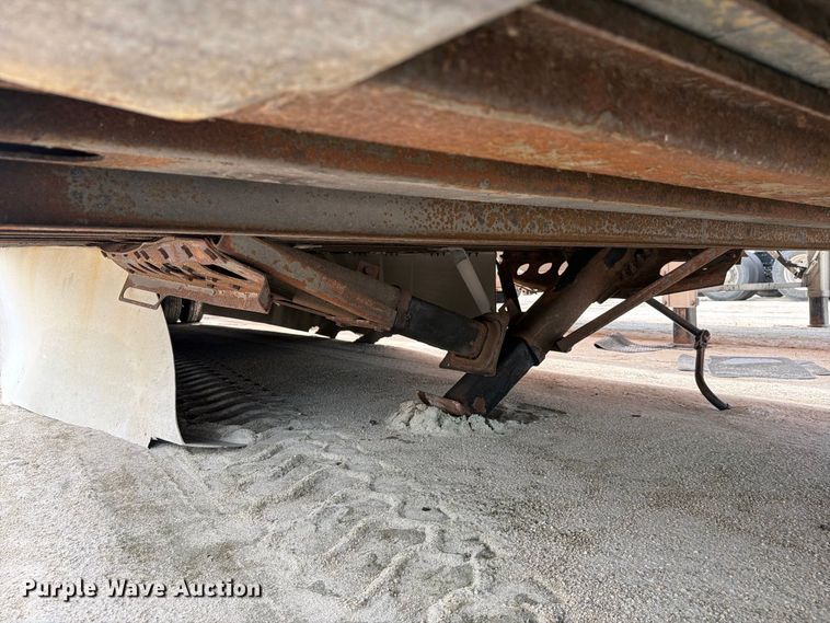 image for item YA4328 2012 Wabash DVHDHPC dry van trailer
