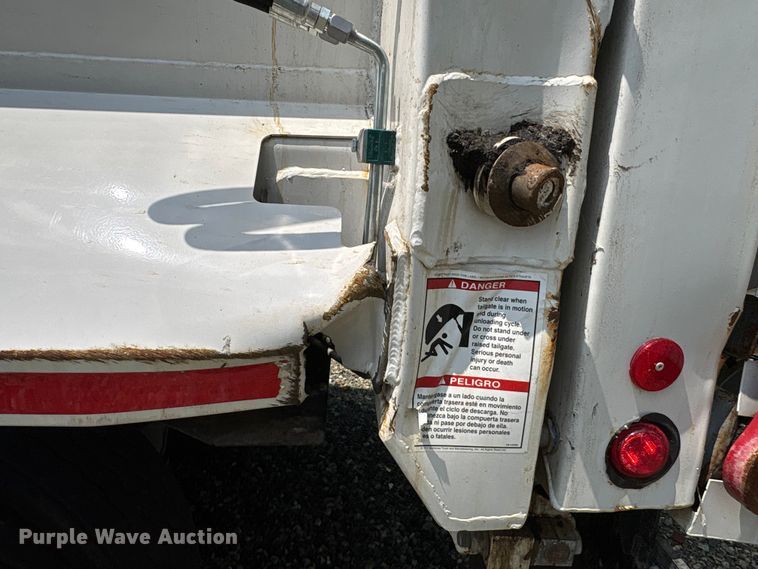 image for item YA4349 2025 Peterbilt 520 refuse truck