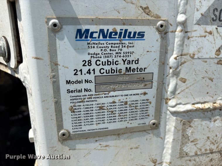 image for item YA4349 2025 Peterbilt 520 refuse truck