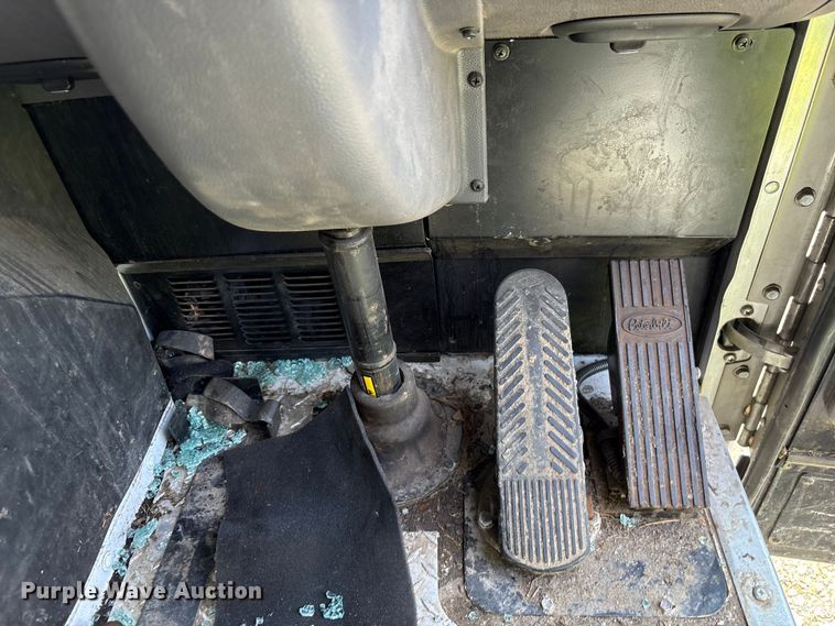 image for item YA4349 2025 Peterbilt 520 refuse truck