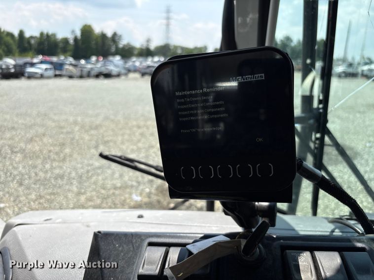 image for item YA4349 2025 Peterbilt 520 refuse truck