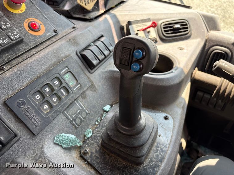 image for item YA4349 2025 Peterbilt 520 refuse truck