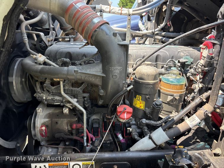 image for item YA4349 2025 Peterbilt 520 refuse truck
