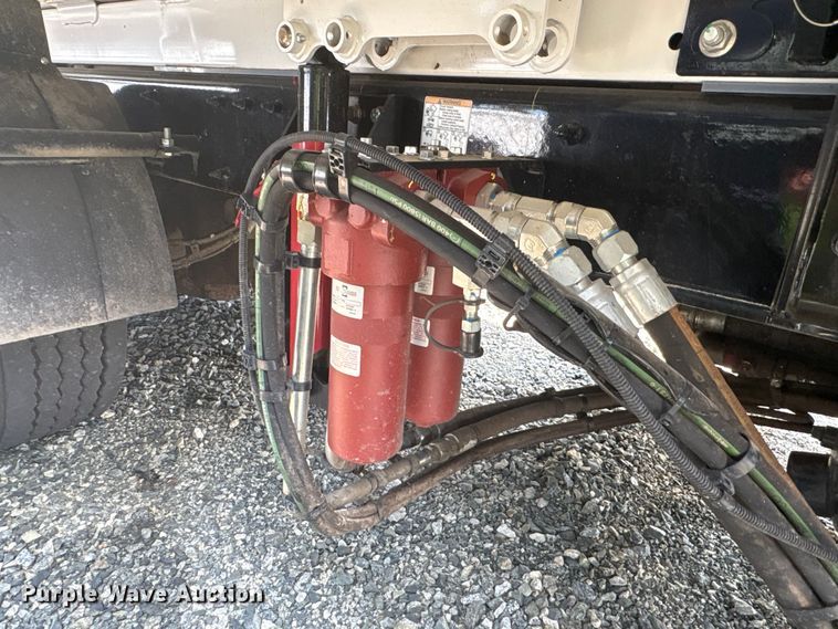 image for item YA4349 2025 Peterbilt 520 refuse truck
