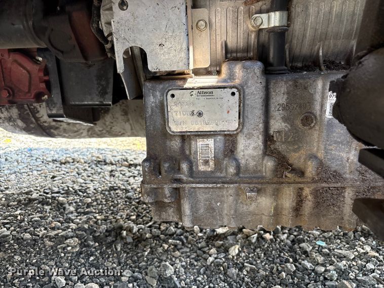 image for item YA4349 2025 Peterbilt 520 refuse truck