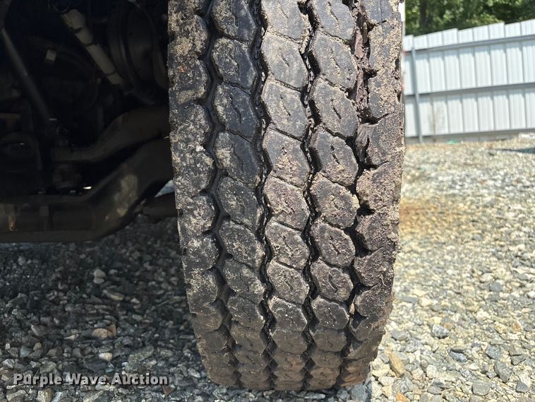 image for item YA4349 2025 Peterbilt 520 refuse truck