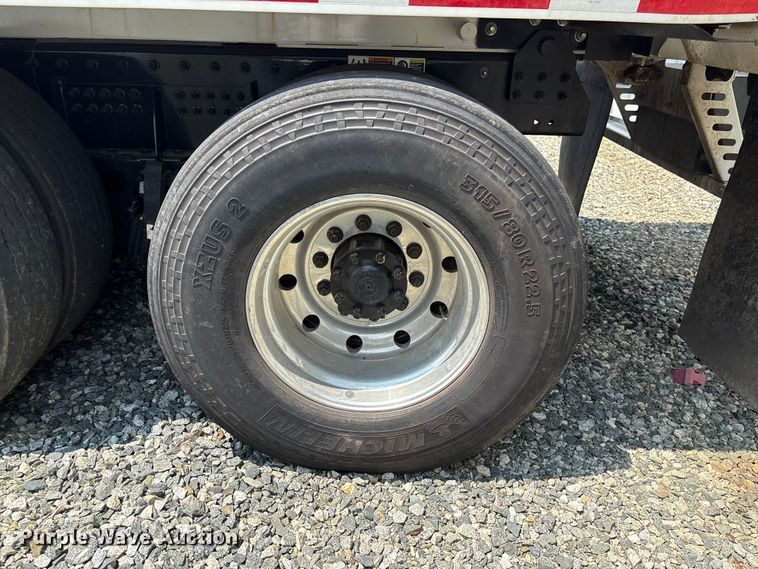 image for item YA4349 2025 Peterbilt 520 refuse truck