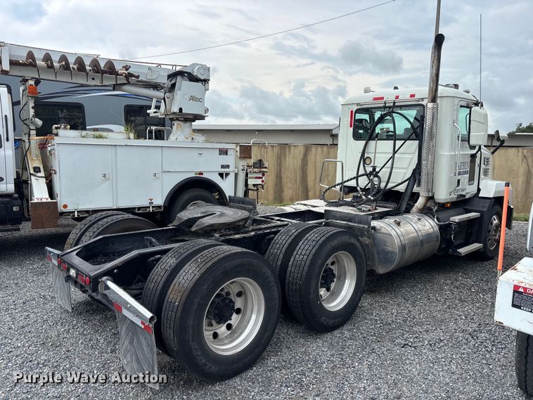 image for item YA4353 2020 Mack Anthem semi truck