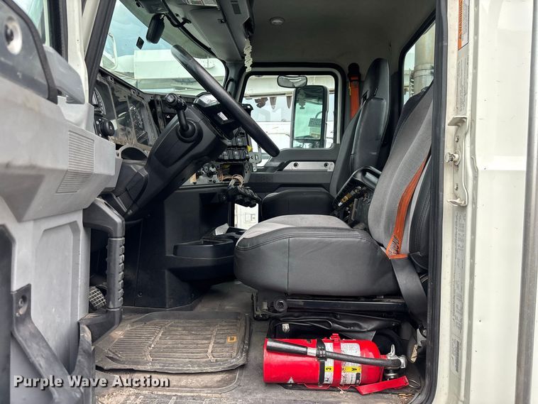 image for item YA4353 2020 Mack Anthem semi truck