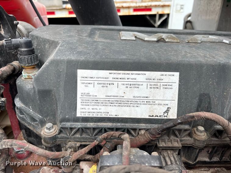 image for item YA4353 2020 Mack Anthem semi truck