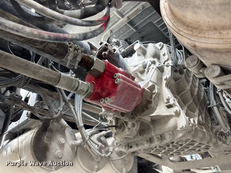 image for item YA4353 2020 Mack Anthem semi truck