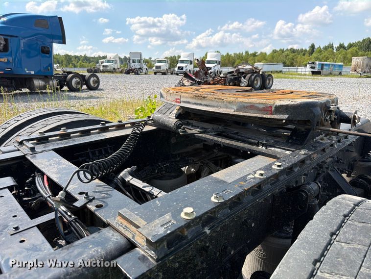 image for item YA4355 2023 Mack Pinnacle semi truck