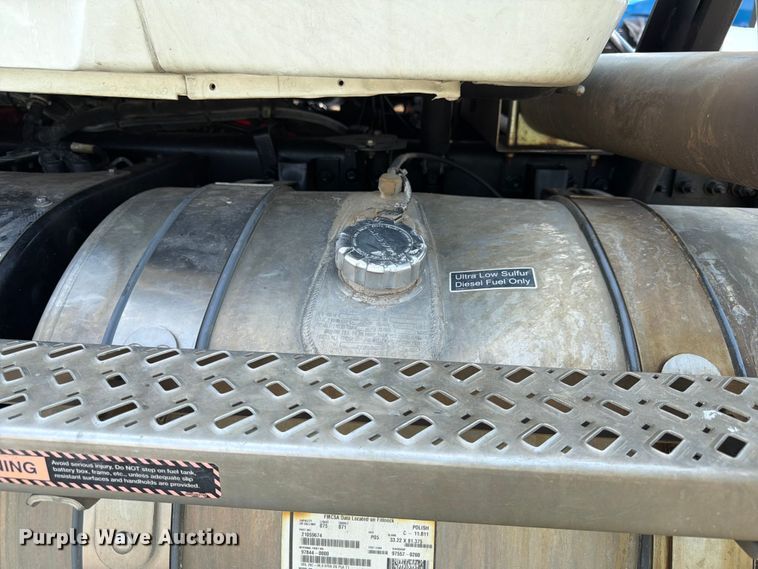 image for item YA4355 2023 Mack Pinnacle semi truck