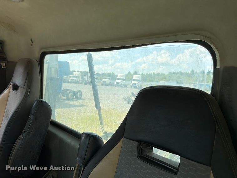 image for item YA4355 2023 Mack Pinnacle semi truck